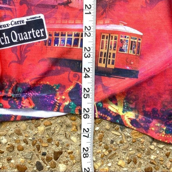 Maxi & Co New Orleans Bourbon St Colorful Top L - Picture 7 of 10